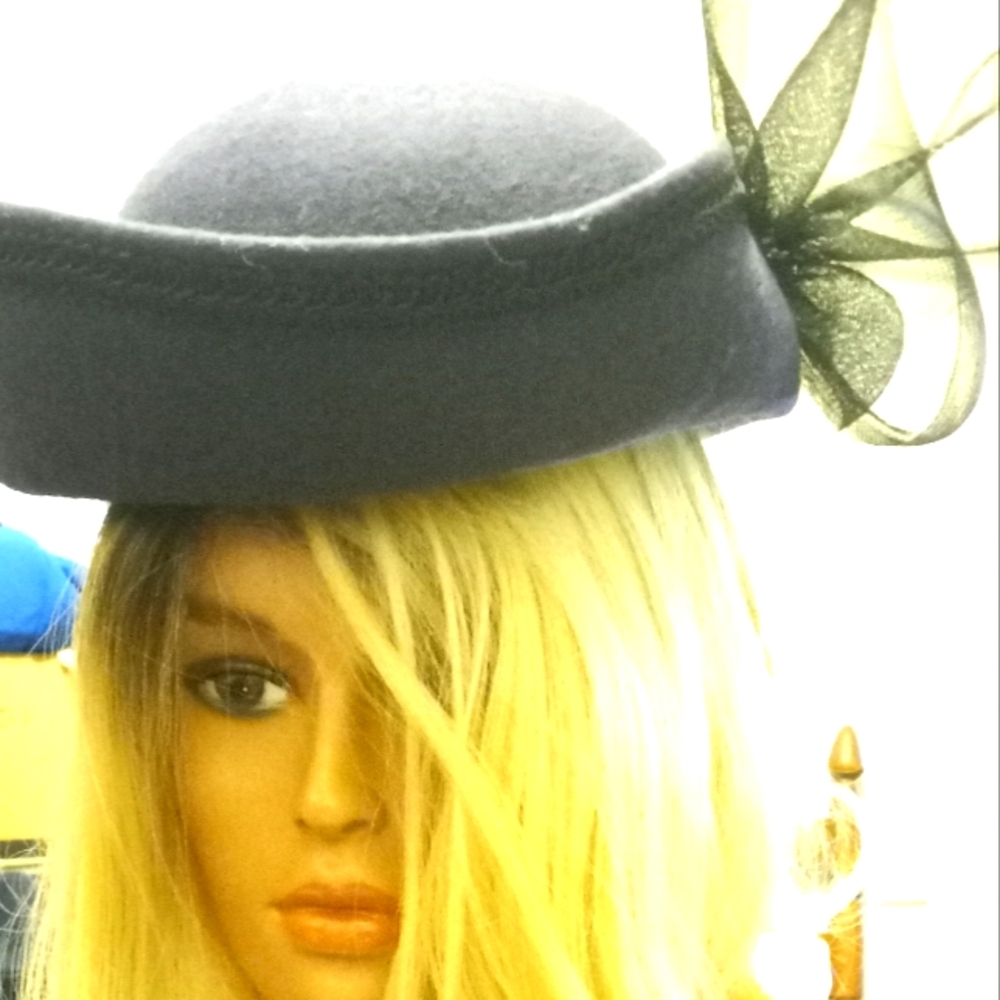 Elegant Black Women's Hat with Bow